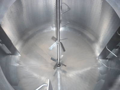 Mueller 1500 gal. 316L stainless jacketed tank