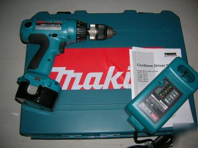 New makita 6337D 14.4 volt 1/2 inch drill case tool