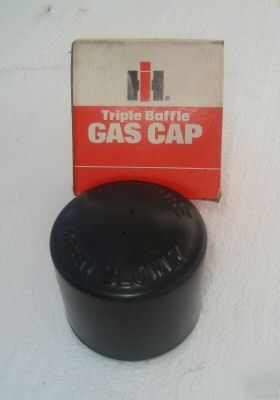 Farmall tripple baffel gas cap