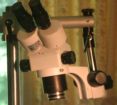 Stereo binocular microscope, iso 9001 certified