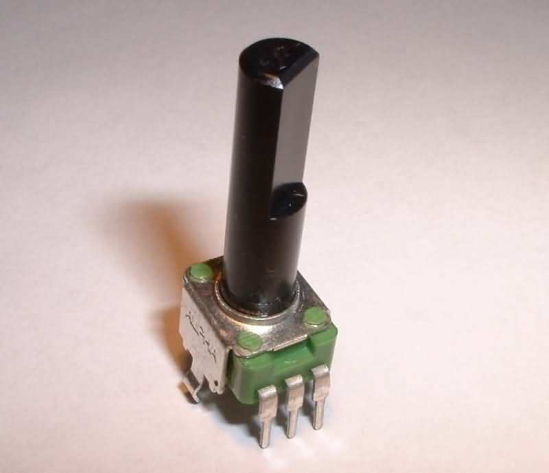 Alpha snap-in insulated shaft potentiometer 50K 9MM