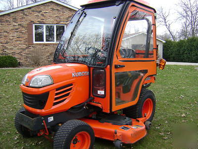 Kubota BX2350 hst 4X4 with 5' mowerdeck and heated cab