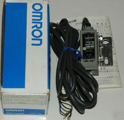 New **brand omron photoelectric switch E3S-CD11 (2M)