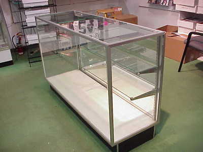 Full vision mirror back display cases