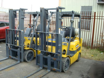 2003 mitsubishi FGC20K 4,000IN 2 stage forklift