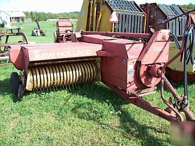 New holland 275 hay baler with thrower