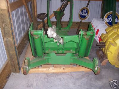 John deere 8000 & 8010 series tractor front 3PT. hitch