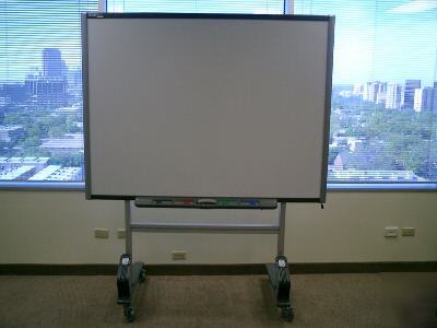 Smart board interactive white board 680 