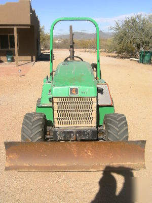 ***2006 ditch witch RT40 ride on trencher 320 hrs rt-40