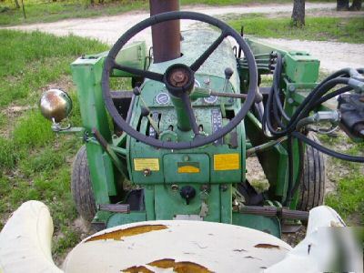 John deere 3010 propane tractor w/ loader