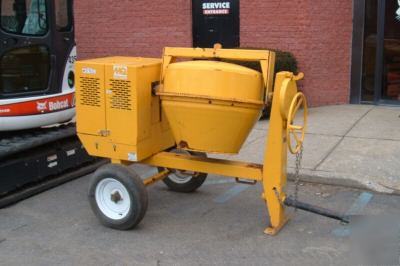 New stow concrete mixer CMS94 9 cu.ft. towable honda 