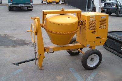 New stow concrete mixer CMS94 9 cu.ft. towable honda 