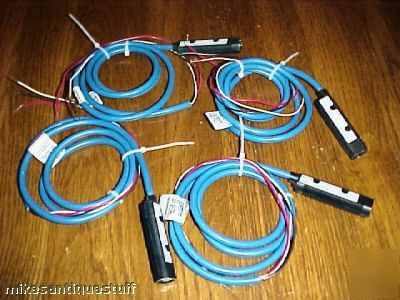  4 cutler hammer/opcon photoelectric sensors,comet 100