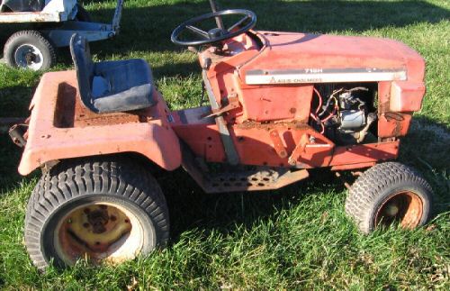 Allis-chalmers 716H with attachments