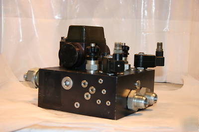 Custom made hydraulic valve system