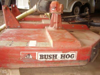 Brush hog 8FT cutting width, 101 in trnsprt width, 3 pt