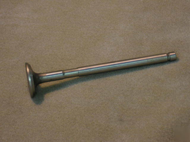 Case 267/401D 730 tractor exhaust valves