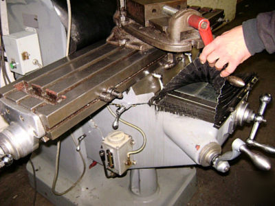 Sharpe model lmv 3 hp vertical turret milling machine