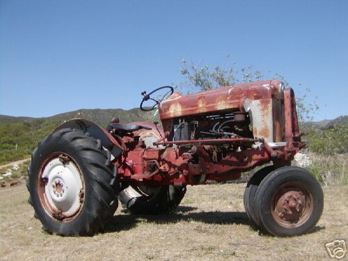 Ford 960 tricycle tractor