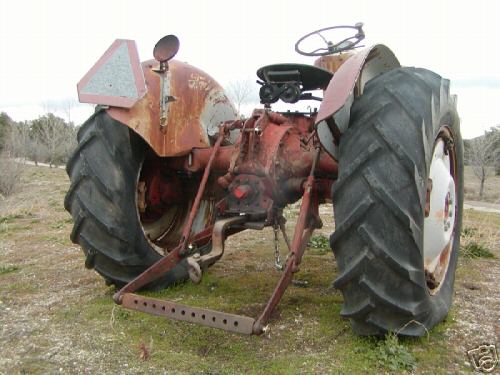 Ford 960 tricycle tractor