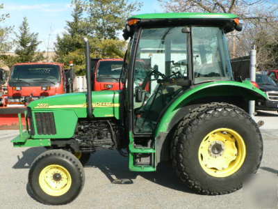 2004 john deere 5520 diesel tractor cab turf low hours