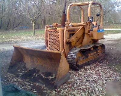 Dresser 100E (international) crawler loader