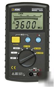 Megohmmeter w/ audible continuity test & voltmeter