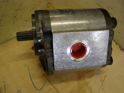 New hydraulic pump sundstrand 