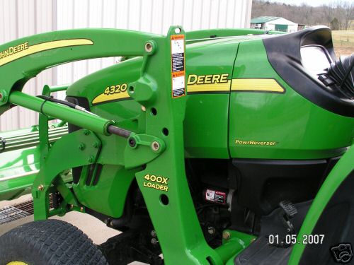 *2006* john deere 4320 4X4 w/ldr. 175.4 hrs. warranty