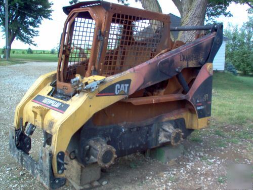 Caterpillar skid steer bobcat loader needs work cat 