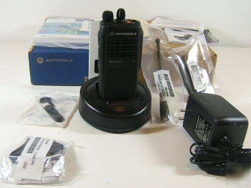 20MOTOROLA radios PRO5650NEW in box and get one free