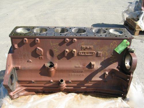 Case 6 cylinder engine short block A41233