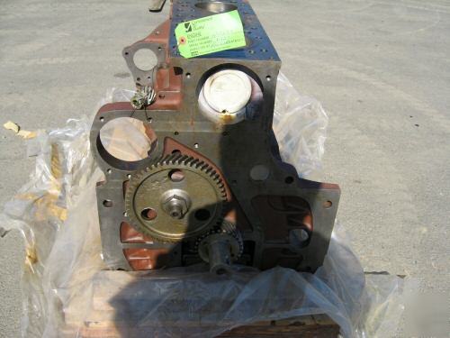 Case 6 cylinder engine short block A41233