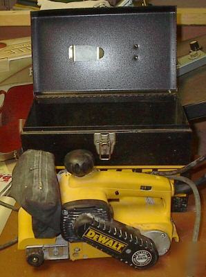 Dewalt DW431 variable speed belt sander
