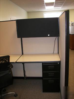 Haworth office cubicle stations & modular desks 