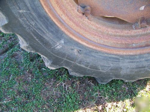 Case 1394 tractor, diesel, no 