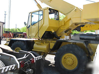 Crane - grove 1987 rt 422 -- 70 ' reach + 25 ' jib