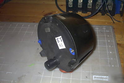 Guage, liquid filled, oil, 5 inch, 0-100 psi, ashcroft 