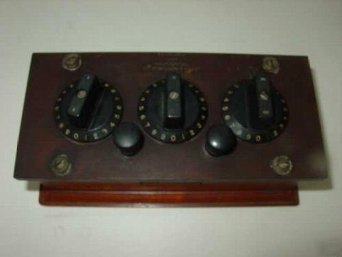 Leeds & northrup decade box resistance capacitor ??