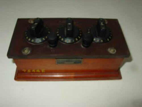 Leeds & northrup decade box resistance capacitor ??