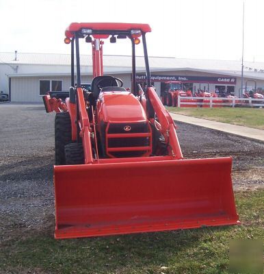 New kubota L39 loader backhoe 2005 full warranty