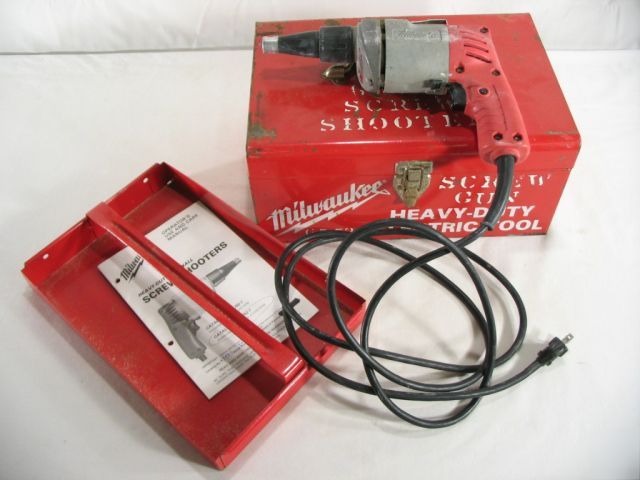 Milwaukee heavy-duty drywall screw shooter & steel case