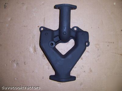 New john deere m/mt/40 exhaust manifold w/gasket