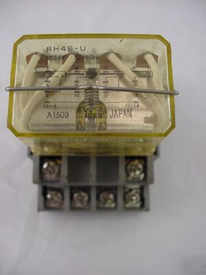 Idec relay RH4B-u 24 vac