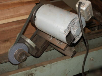 Knife grinder grinding set up for baxter whitney planer