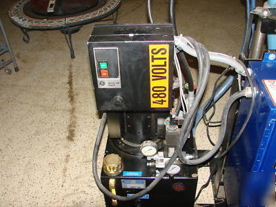 Complete glue unit sealant machine ?? graco