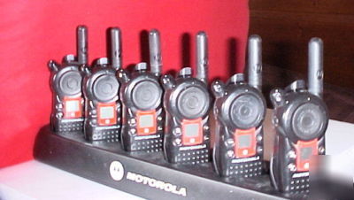 6 motorola CLS1810T cls 1810T 4 channel uhf radios