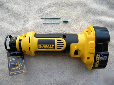 Dewalt DC550 18V cut out tool + DC9096 battery 18 volt 