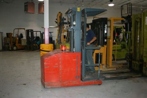 Forklift prime mover OE35 3500LB cap w/ battery & forks