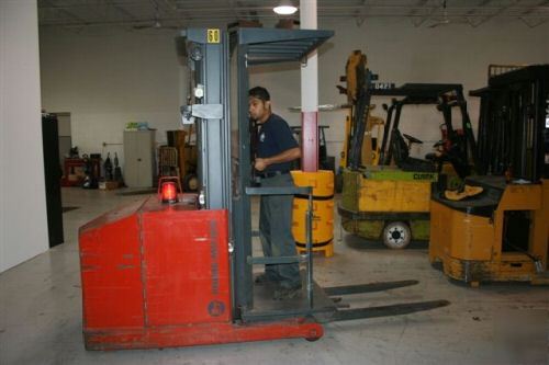 Forklift prime mover OE35 3500LB cap w/ battery & forks